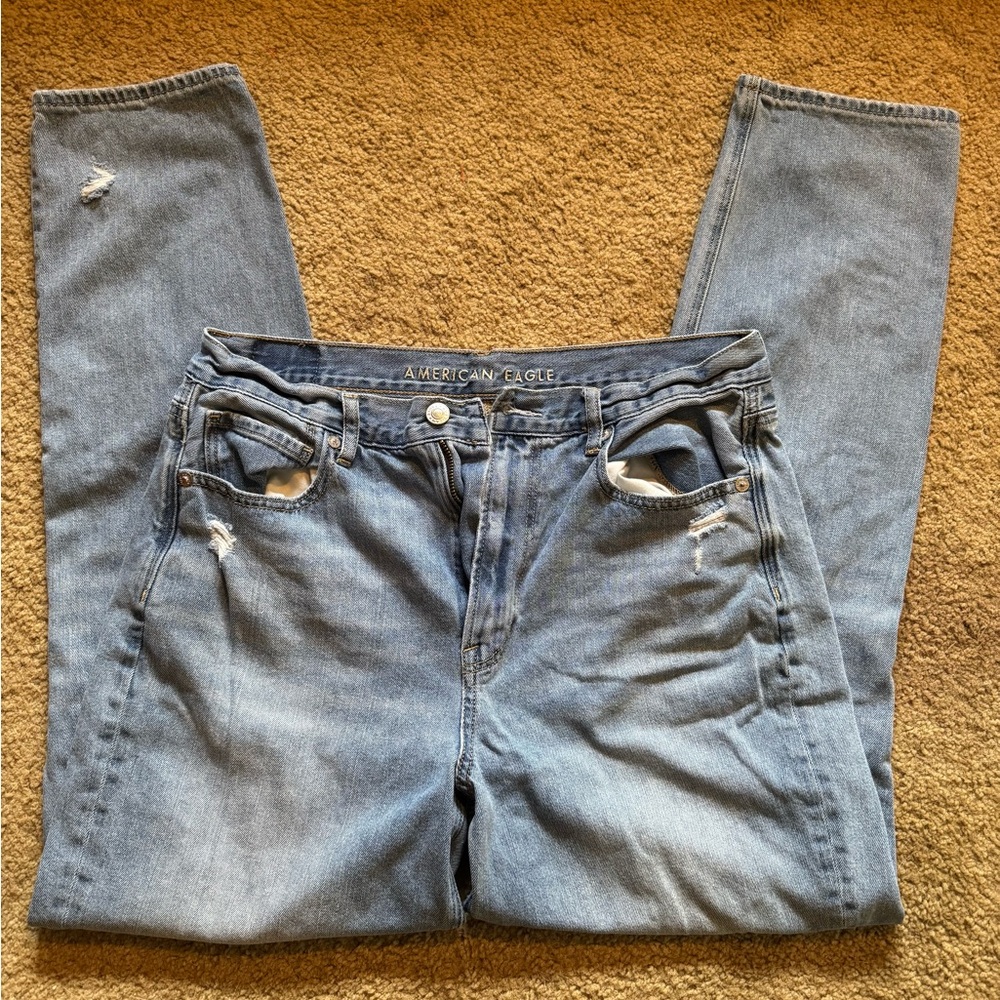 American Eagle Mom Jeans